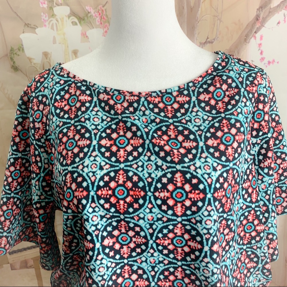 SOLD Michael Kors Graphic Print Elastic Waist Blouse - Picture 2 of 10